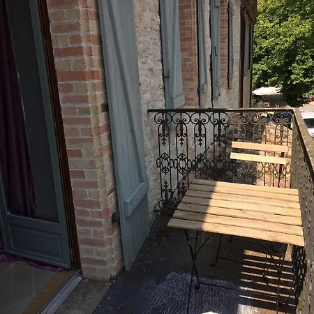 L'etape Du Chateau Couette-café